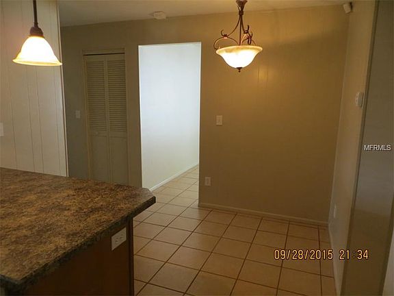 2nd image of 2915 Los Altos Dr APT C
