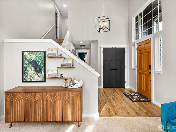 5th image of 5525 Highland Drive SE