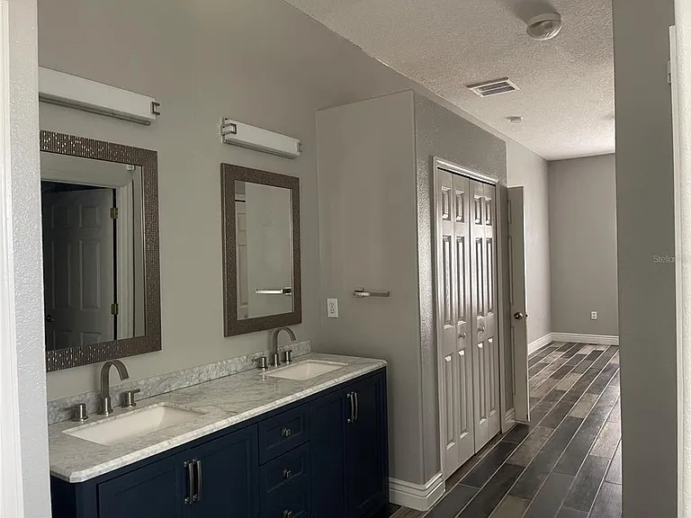 227 Pamona St — Photo 11