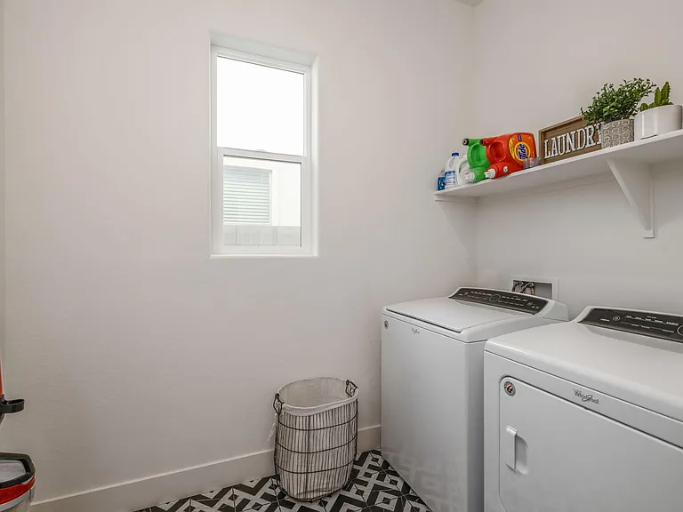 10209 E Thistle Ave — Photo 19