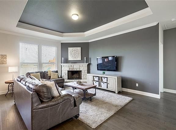 5th image of 19624 Dunstan Beacon Ln