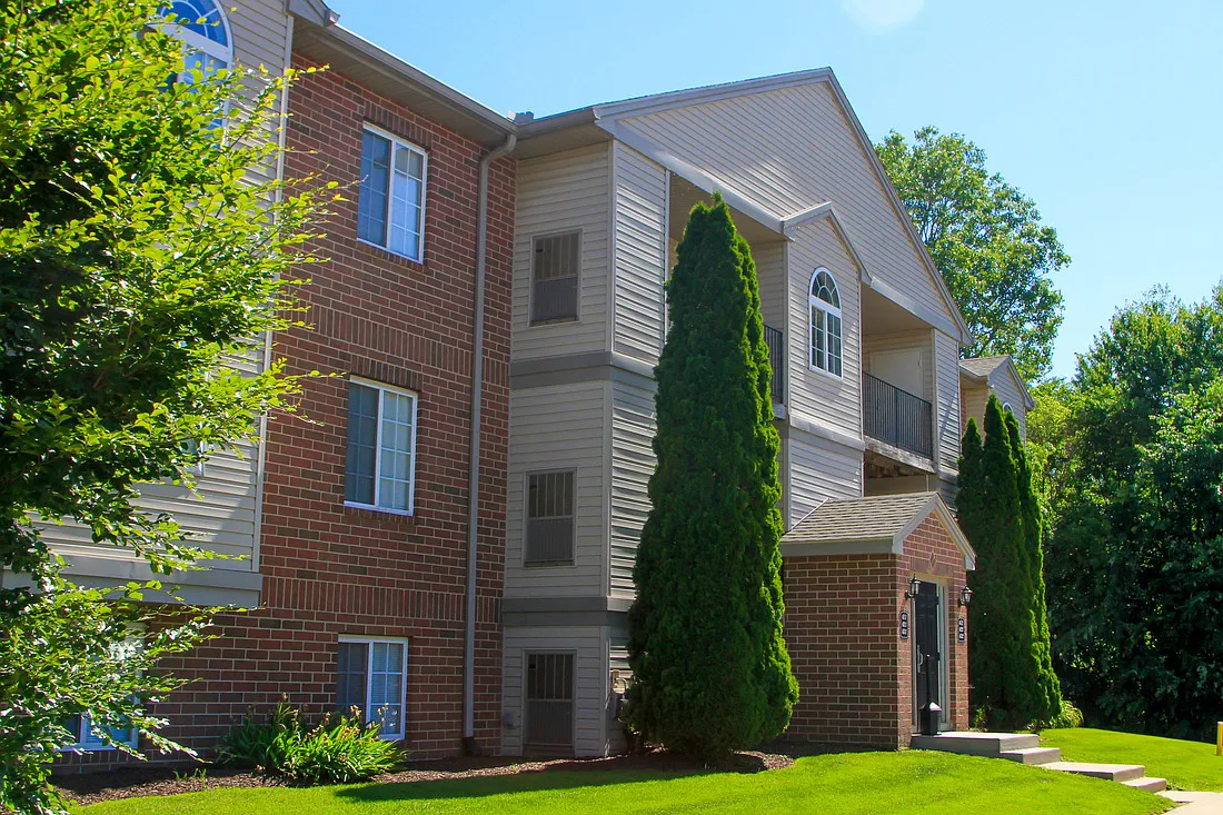 Westbrook Apartments — Photo 2