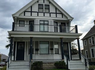 1209 S 9th St, Manitowoc, WI 54220