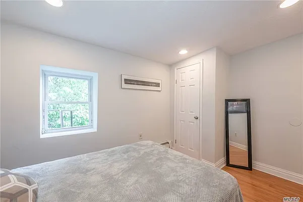 Rented by Century 21 American Homes | media 26