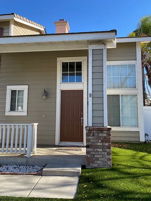 3 bed, 2.5 bath, 1273 sqft, $3,050 — Photo 4
