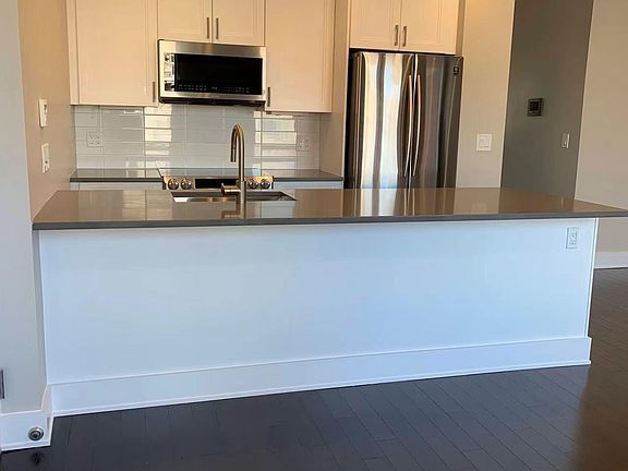 2nd image of 66 Bay Ave Floor 3
