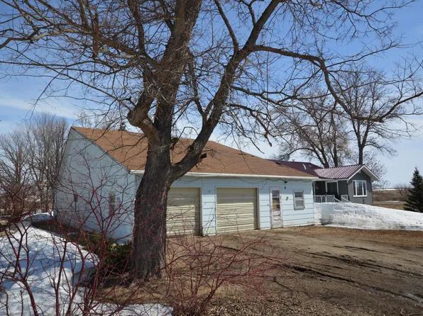 27 Main St E, Westport, SD 57481