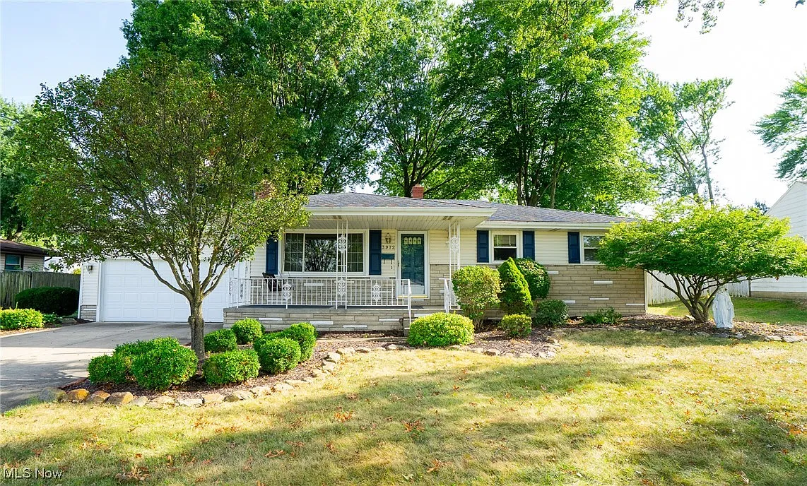 3972 Artmar Dr photo 1