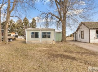 5571 E Iona Rd, Iona, ID 83427