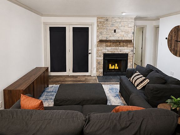 2nd image of 1310 Westheimer Rd APT 209