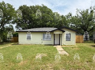 301 Gose Lee Ln, Alvord, TX 76225
