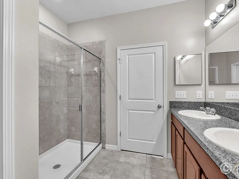 7325 Parkshore Dr — Photo 15
