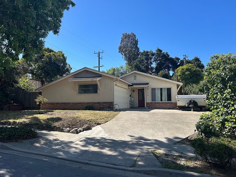 1st image of 1467 Tanglewood Dr