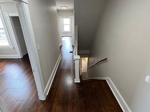 3rd image of 221 Eaton Ave #221