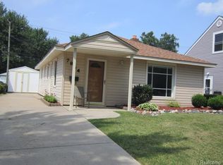 7864 Pelham Rd, Taylor, MI 48180