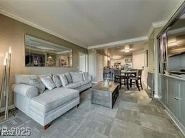 135 Harmon Ave #2621, Las Vegas, NV 89109