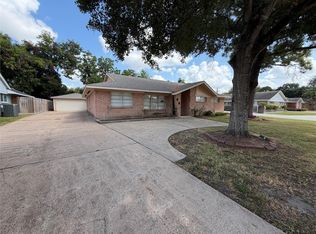 5566 Beechnut St, Houston, TX 77096