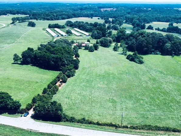 4308 Athens Rd, Carnesville, GA 30521