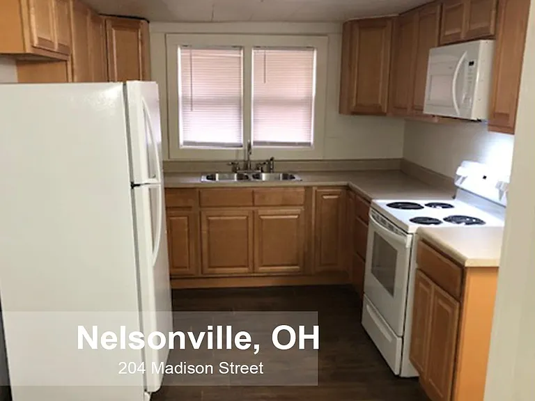 204 Madison St — Photo 1