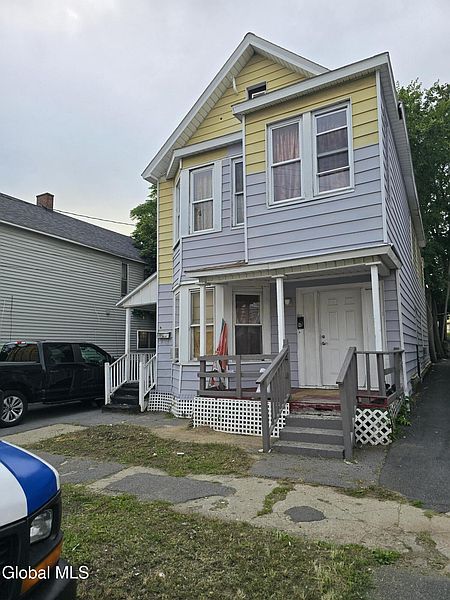 2nd image of 4 Hawk Street