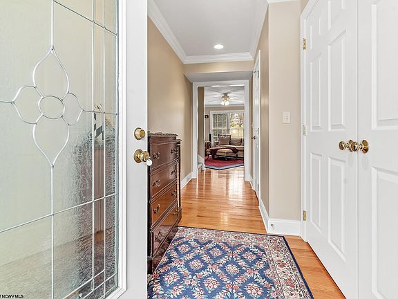2nd image of 4 Kaylan Dr