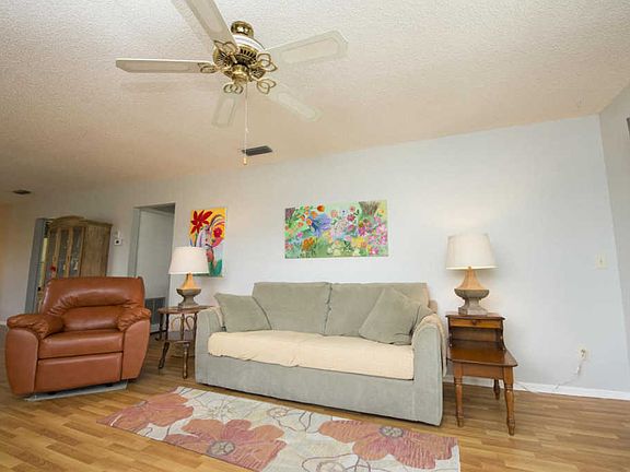 4th image of 24 Lake Vista Trl APT 206