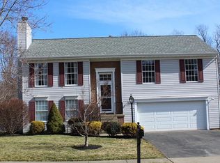 55 Rodgers Dr, Coraopolis, PA