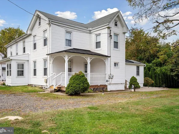 1122 Egypt Rd, Oaks, PA 19456