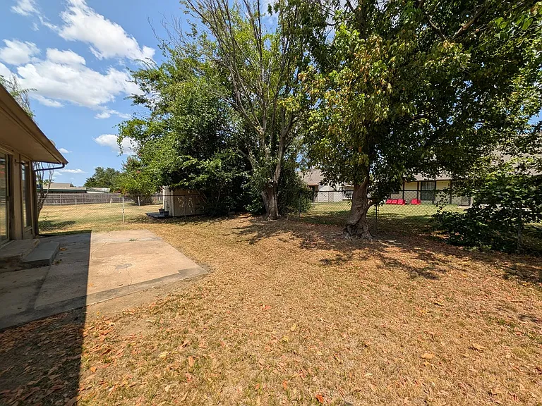 7323 S Canton Ave — Photo 28