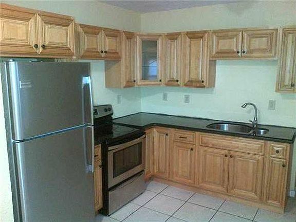 3rd image of 3631 Franklin Ave