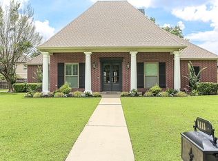 4113 Maid Stone Dr, Lake Charles, LA 70605