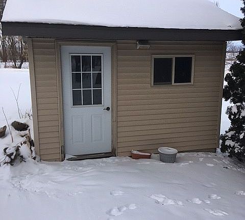 Shed has electricity 