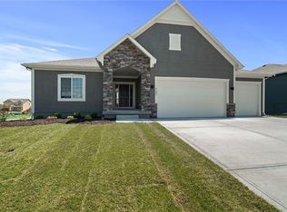 4401 SW Alabaster Cir, Lees Summit, MO 64082