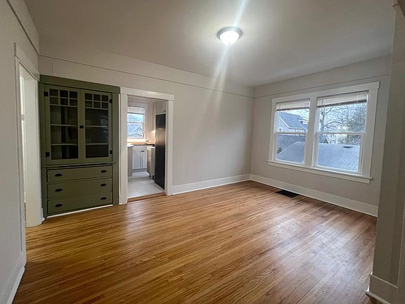 5th image of 422 Franklin St Unit 2
