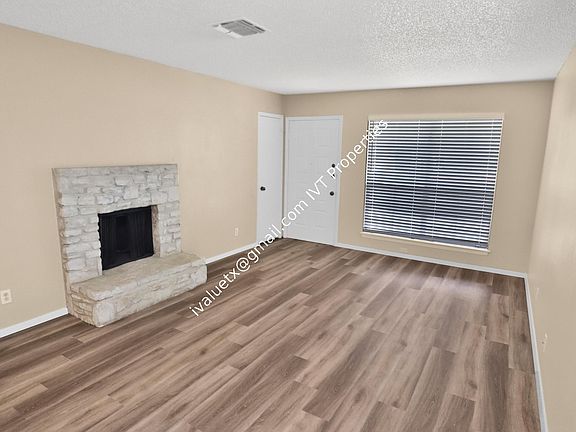 4th image of 7912 Echo Wind St