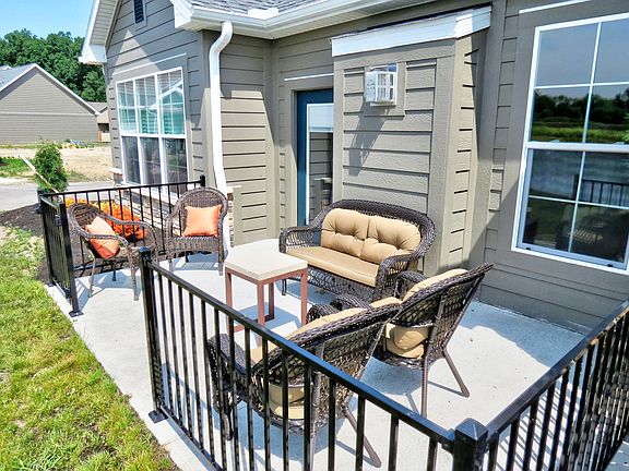 3rd image of 4060 Coventry Ln #8ZJDUK