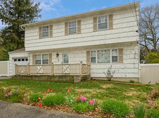 86 Bellecrest Ave, East Northport, NY 11731