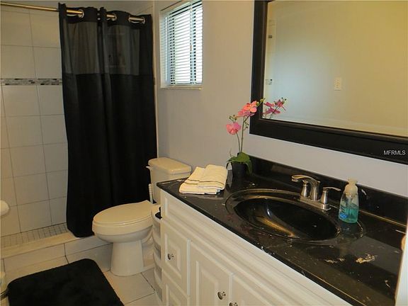 5th image of 4035 Foothills Dr