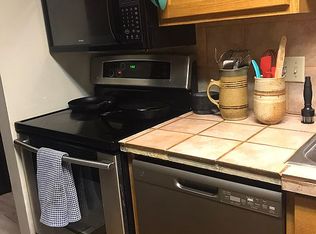 100 Scotland Rd APT B, Pueblo, CO 81001