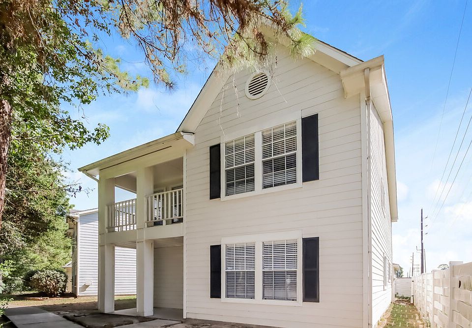 1st image of 19103 Atasca Oaks Dr
