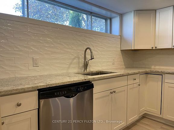 5th image of 771 Krosno Blvd #Basement