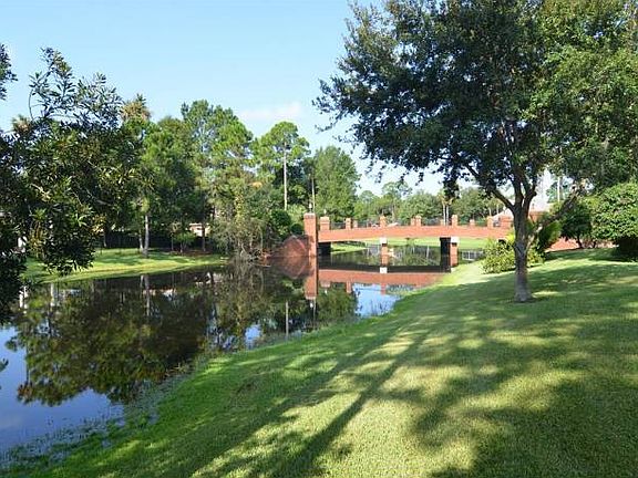 2nd image of 5008 Shoreline Cir