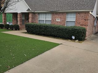3233 S Univer Dr, Fort Worth, TX 76109