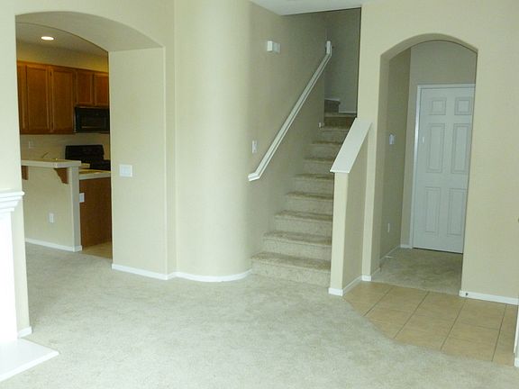3rd image of 41945 Davenport Way Unit A