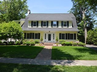 11 Linden Pl, Summit, NJ 07901