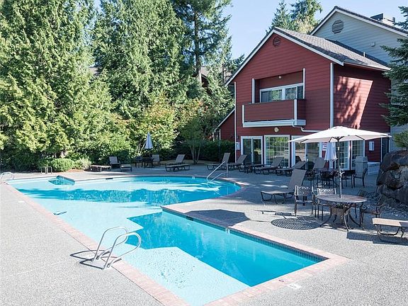 5th image of 15433 Country Club Dr Unit A203