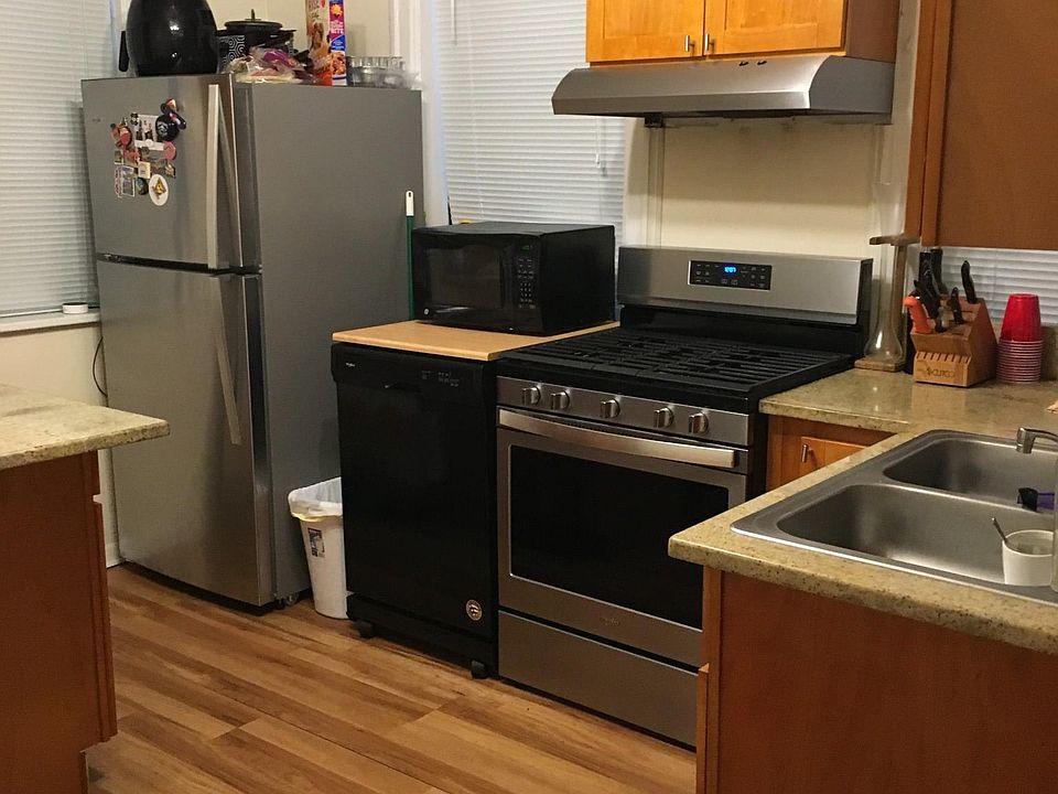 1st image of 906 W Wrightwood Ave #Gdn