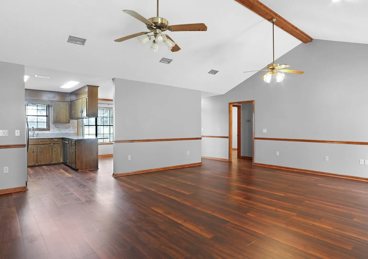 3bd 2ba Home for Rent on Empire Rd — Photo 4