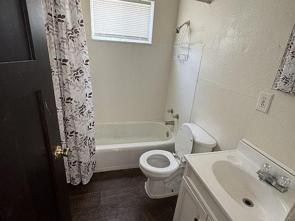 3rd image of 8746 W Carmen Ave #2