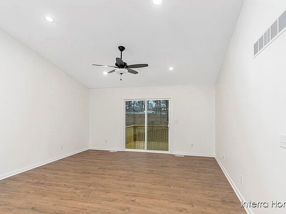 3rd image of 1548 N Village Cir #79